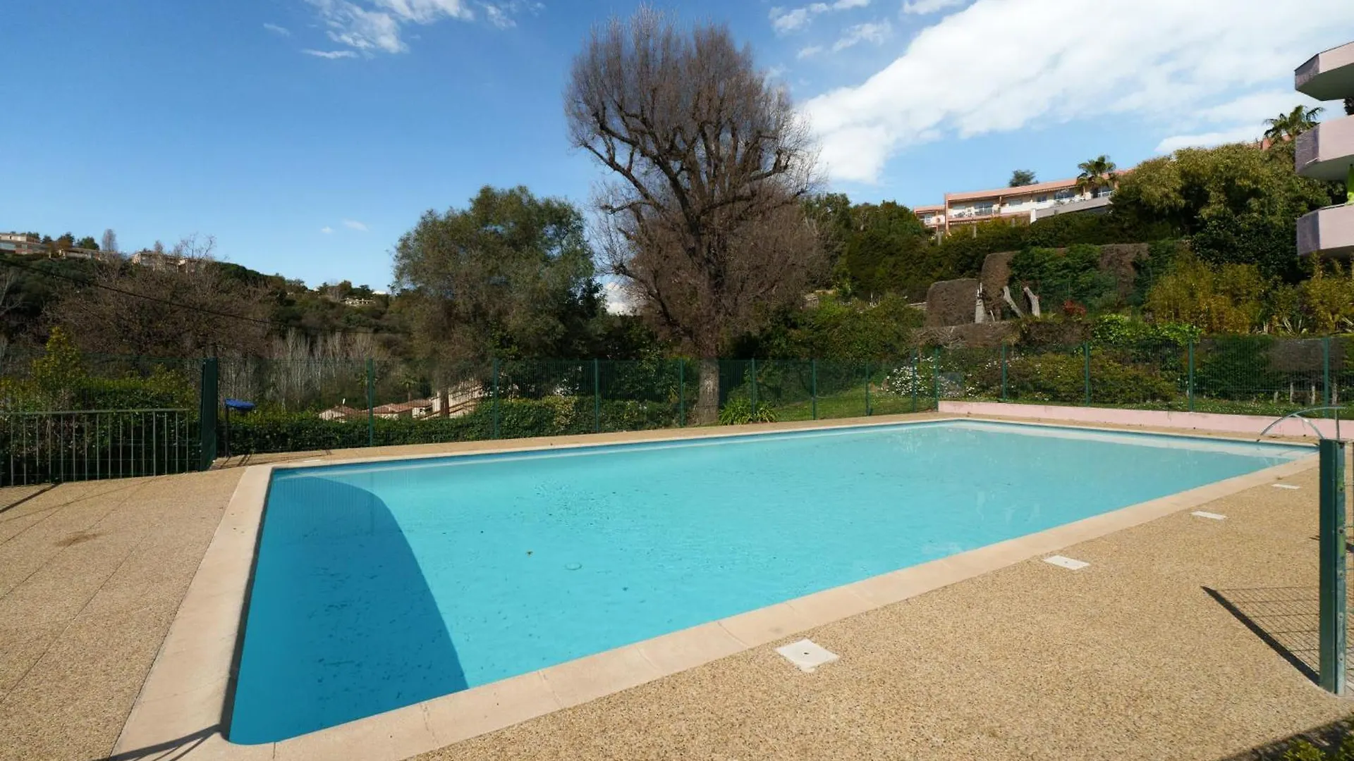 Apartment Studio Bel Air - Welkeys Villeneuve-Loubet France